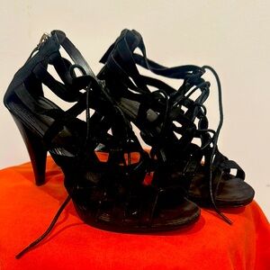 Nine West/8M/ used/ good condition/ heels/ Black